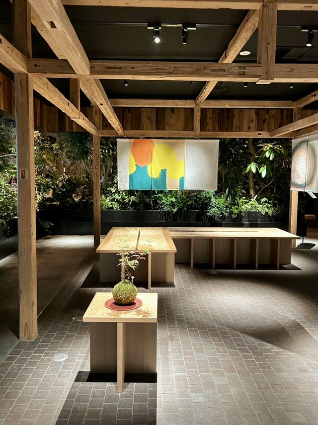 🖼 Art That Speaks to the Soul — HERALBONY at NEWoMan Takanawa