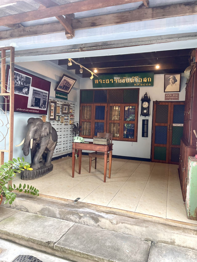 The wall khonkaen family space🍹☕️🍰🍝🍛🍵 The wall khonkaen family space🍹☕️🍰🍝🍛🍵