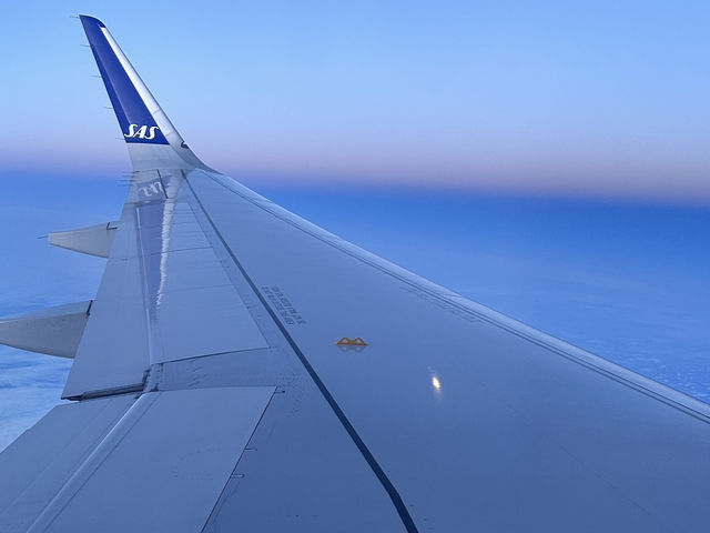 雪山下最夢幻城市🌃