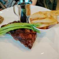 時尚有格調的Flint