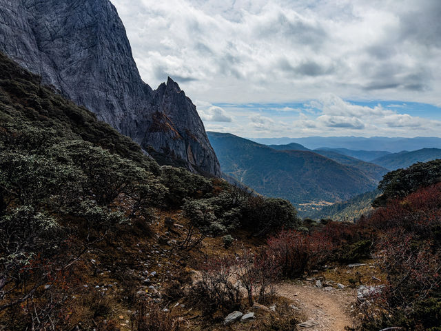 샹그릴라에서 가장 아름다운 봉우리들의 향연