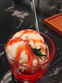 คาเฟ่สไตล์ชิโนโปตุกีสแบบโมเดิร์น