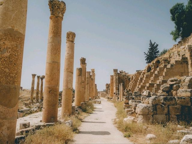 Exploring Jordan on a Budget 🇯🇴✨ Exploring Jordan on a Budget 🇯🇴✨