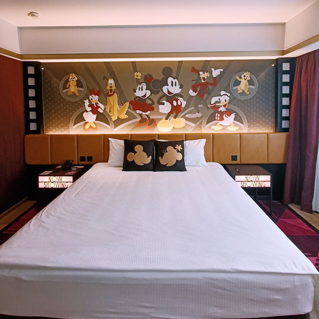 My Magical Stay at Disney Hollywood Hotel ✨🏰 My Magical Stay at Disney Hollywood Hotel ✨🏰