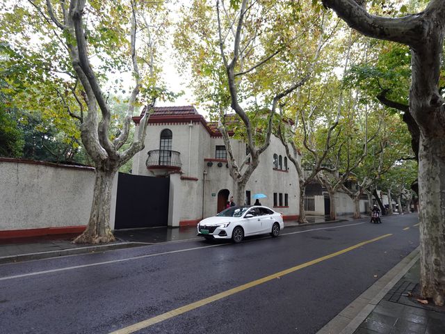 A Perfect Half Day at Wukang Building