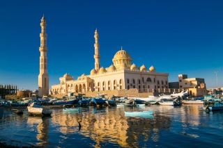 🕌 Discover the Mosques of Hurghada: A Different Side of Egypt 🇪🇬