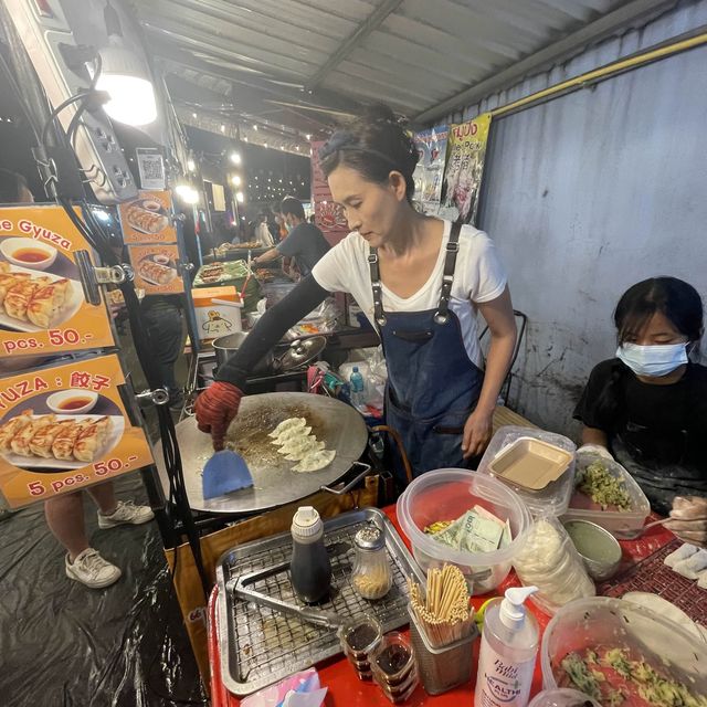 Best foods in Chiang Mai Saturday Market