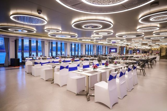 🚢🌃A Luxurious Evening on Cruise along Shanghai’s Yangpu River 🚢🌃 🚢🌃A Luxurious Evening on Cruise along Shanghai’s Yangpu River 🚢🌃