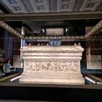 👑 Unveiling the Legends: The Sarcophagus of Alexander in Istanbul! 👑


