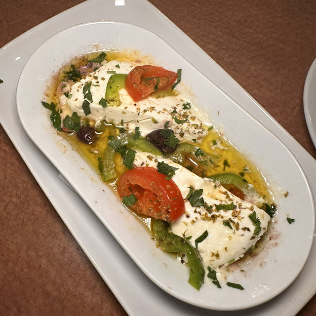 Incredible food in Camden to transport you to Greece 🇬🇷