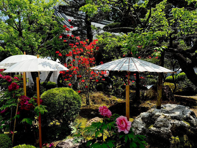 Flower temple associated with Tosa Diary