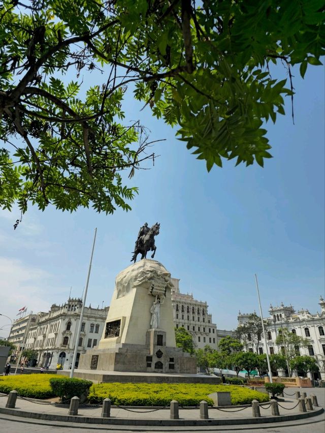 해외여행 페루 리마 올드타운의 광장 Plaza San Martín