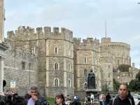 Crowns & Crowds: Royal Wonders in the Sun