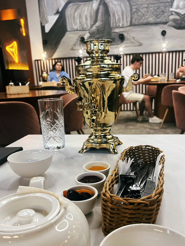 From Sizzling Belyashi to Tea Time Tales: A Flavorful Journey Through Tatar Cuisine & Culture!