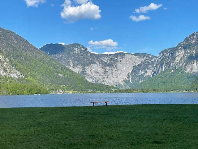 Still Waters and Slow Steps: A Budget Day in Hallstatt