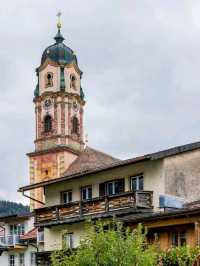 🏔 Mittenwald: A Bavarian Village Painted by Nature and Tradition 🎻🇩🇪