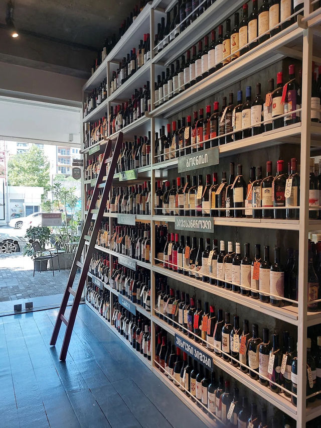 🍷 Discover Georgia’s Wine Soul at 8000 Vintages, Tbilisi 🍇