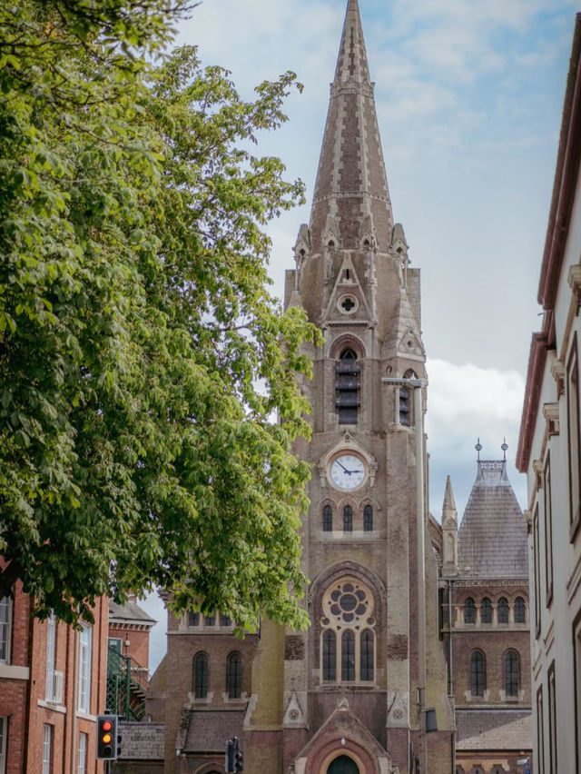 A Day with Kings and Foxes: Discovering Leicester’s Hidden Charms
