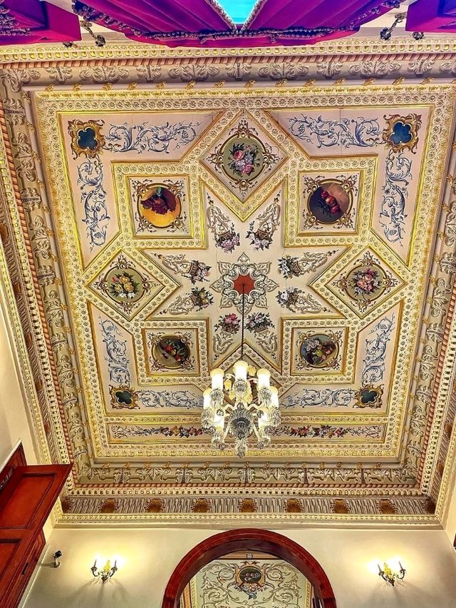 Kasr-ı Hümayun Pavilion, Türkiye: Ottoman Elegance by the Lake