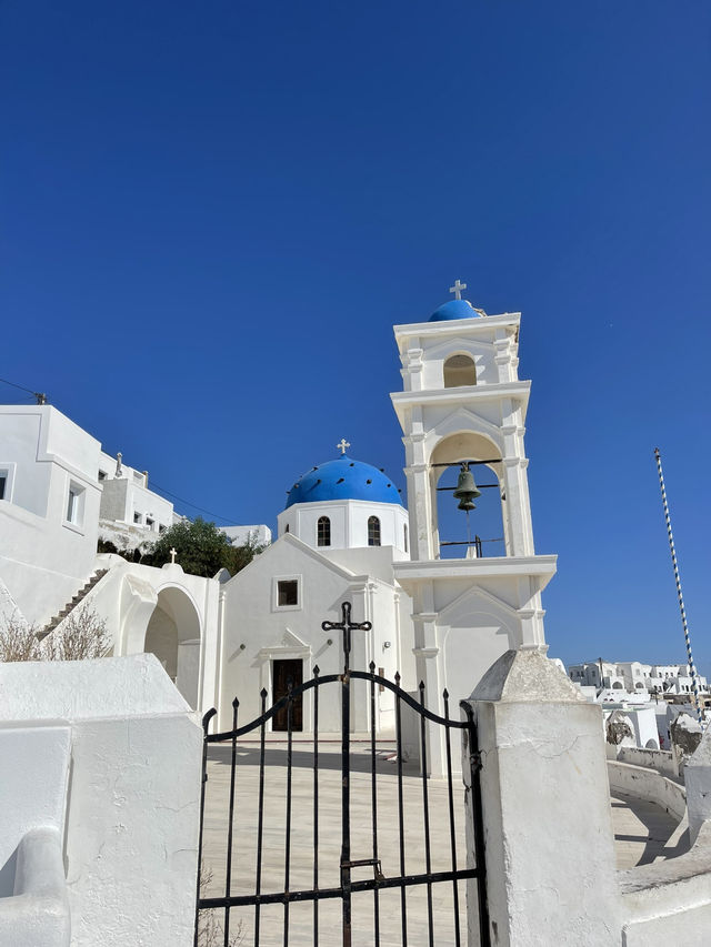 🌈 Santorini Diversity – More Than Just Sunsets 🏝️✨