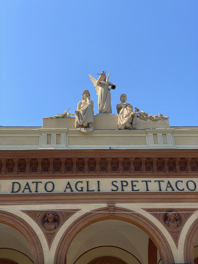 Italy Trip: Bologna Walking Tour around the Old City