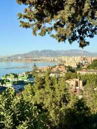 Close to the Sea, Close to the City