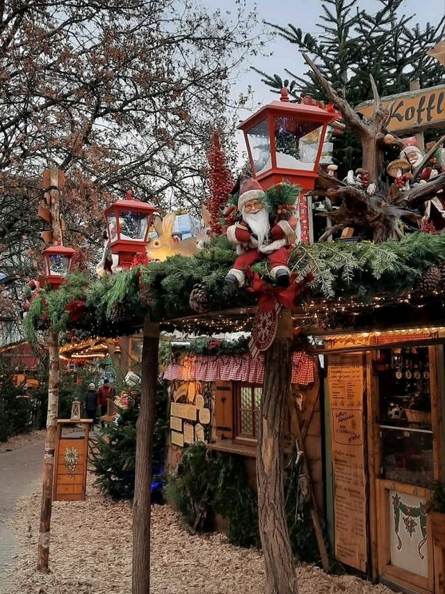 Winter Market Magic🎄 Winter Market Magic🎄