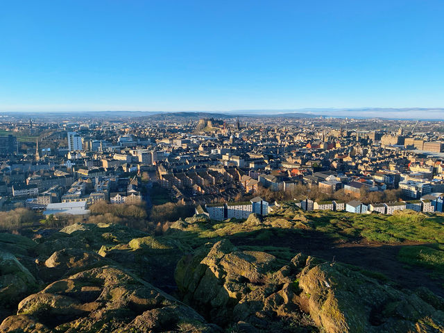 Holyrood Park | Climbing to the highest point in Edinburgh