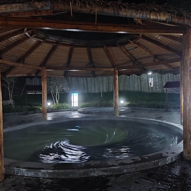 峽谷溫泉酒店：石城九寨溫泉度假莊園