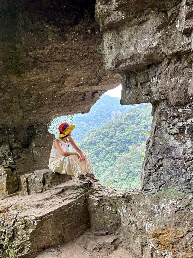 福建極少人知道的懸崖棧道！徒步是極美的！周末和朋友一起去徒步