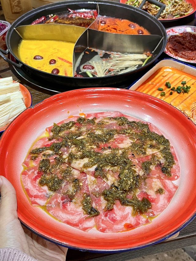 喺江門嚟啦！新開張㗎！勁吸引人嘅重慶火鍋😋