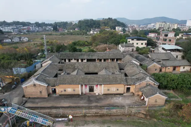 Nankou Overseas Chinese Village in Meizhou, Guangdong, boasts the Yi Xi Mansion