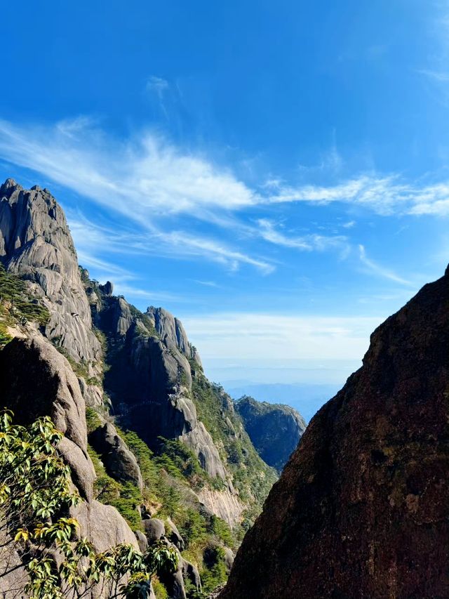 勇敢的人先享受這個世界，黃山歸來不看岳