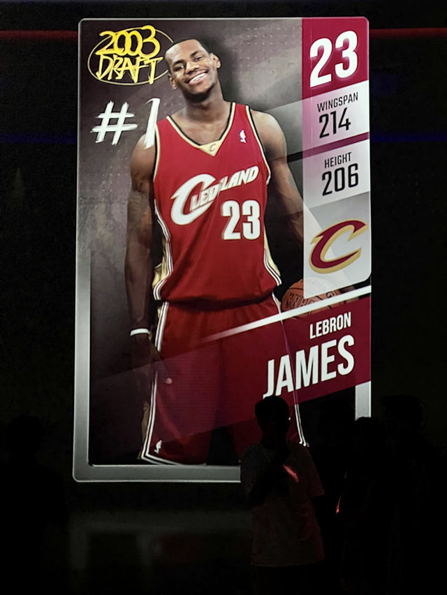 NBA奇境光影秀