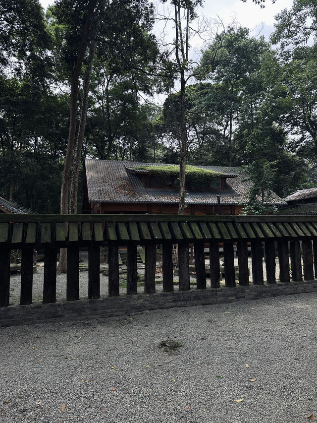 成都周邊隱藏一個小奈良唐風古寺