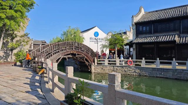 東晉水城