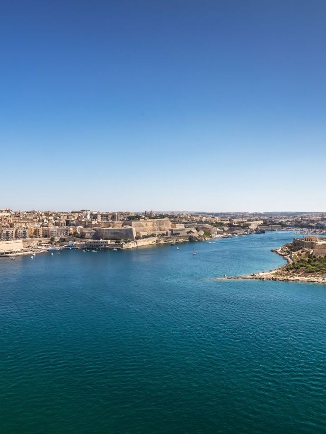 🌟 Malta Marvels: Top Stay at Barceló Fortina! 🌊✨