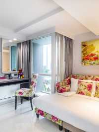 🌟 Bangkok Bliss: Hotel Clover Asoke's Chic Comforts 🌟
