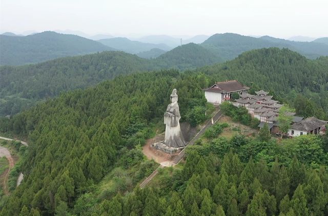 古聖先賢祠——嫘祖廟。
