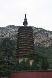 遼塔之冠——覺山寺塔。