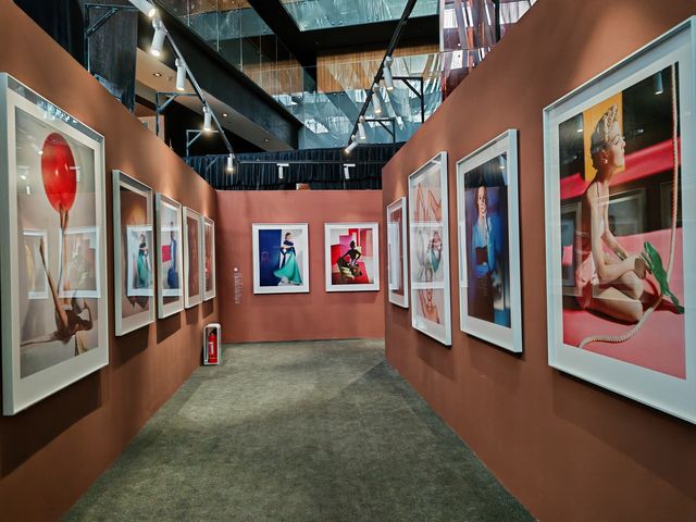 《霍斯特：傳奇時尚攝影大師展》。
