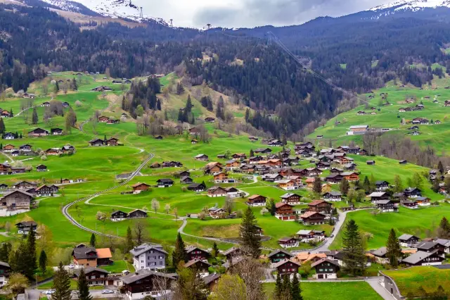 การท่องเที่ยวสวิตเซอร์แลนด์ — กรินเดลวัลด์