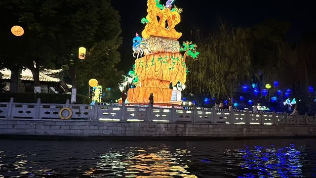 南京夫子廟秦淮風光帶，夢回六朝！