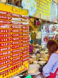 A Foodie’s Delight Around Liwan Lake