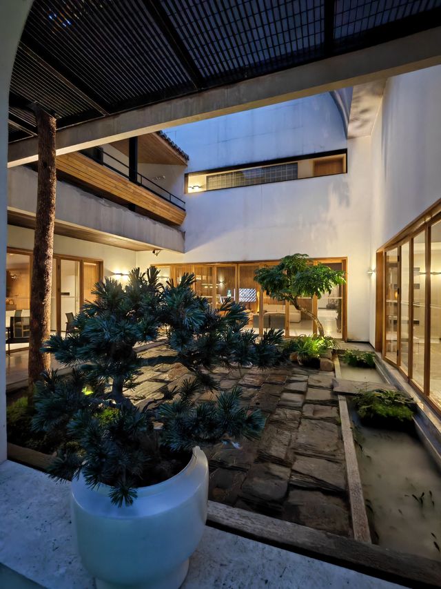 藏身千年古村的避世秘境，邂逅夢中情店——黟雲碧山