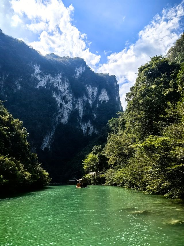 荔波大小七孔全景遊，坐船穿越峽谷超愜意！