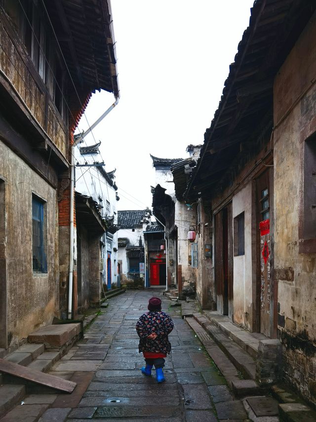 探秘千年水運碼頭休寧萬安老街穿越指南 探秘千年水運碼頭休寧萬安老街穿越指南