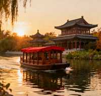 秋日的大明湖，是一封寫滿風情的邀請函。