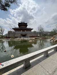 去了三次魯源村