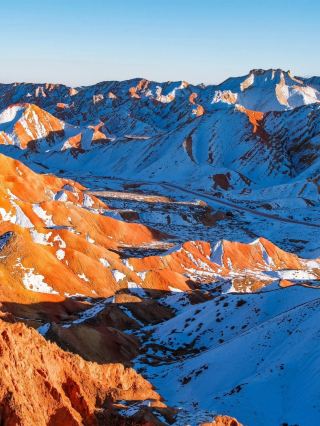 ทางเดิน Hexi ในฤดูหนาวเป็นบรรยากาศโรแมนติกที่เงียบสงบแต่ก็งดงาม